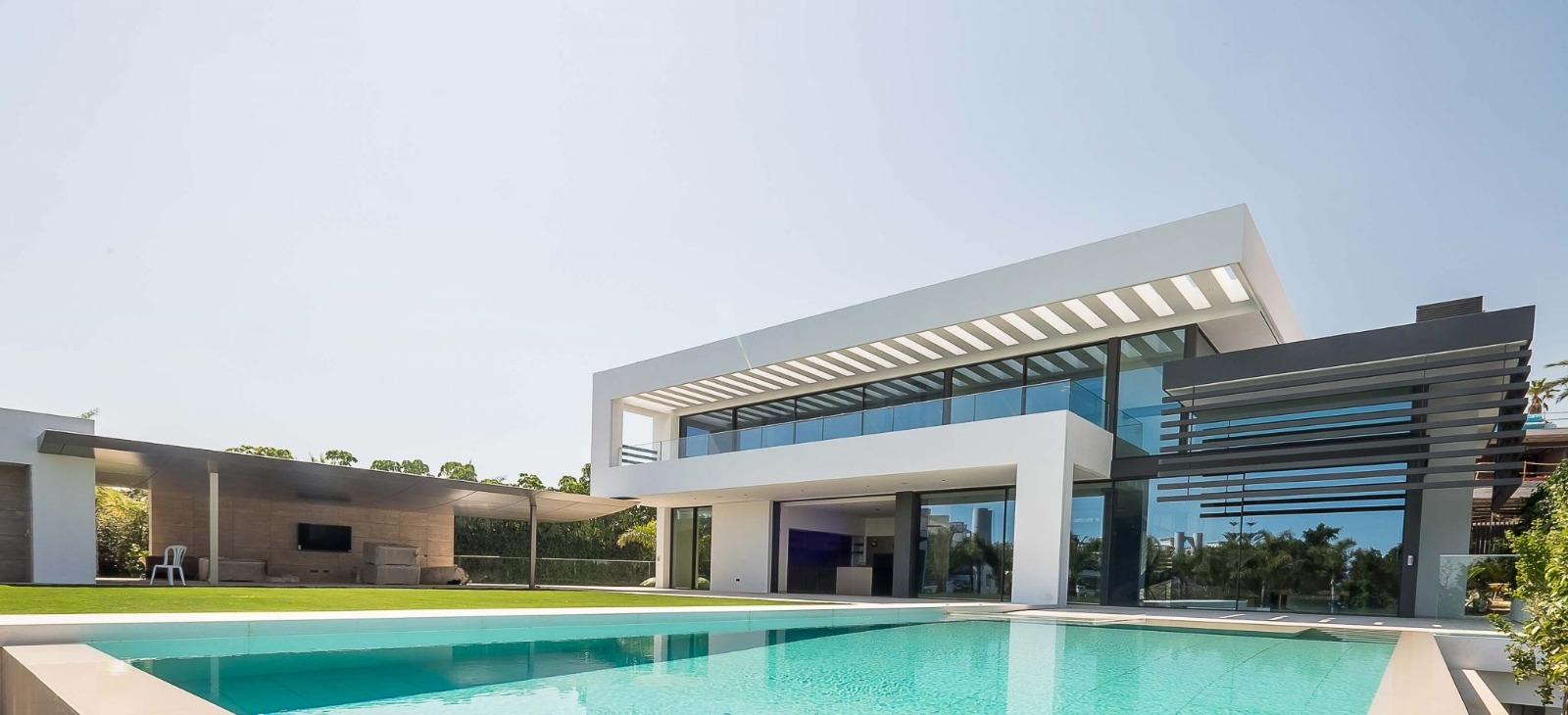 HOUSE IN CASTELLDEFELS, BARCELONA